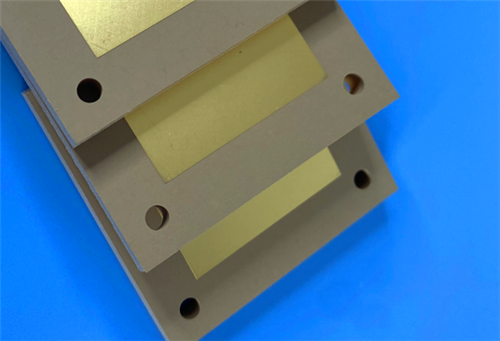Doppelseitiges TP440-PCB auf 0,5 mm Substrat mit Immersionsgold